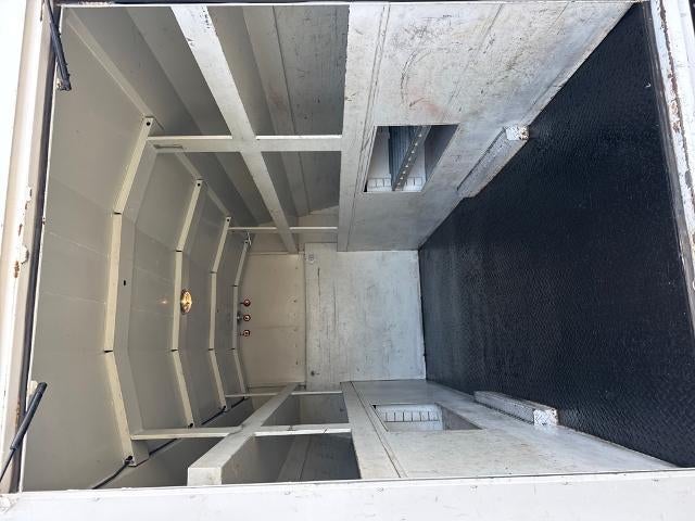 2005 Chevrolet Express Commercial Cutaway C7L