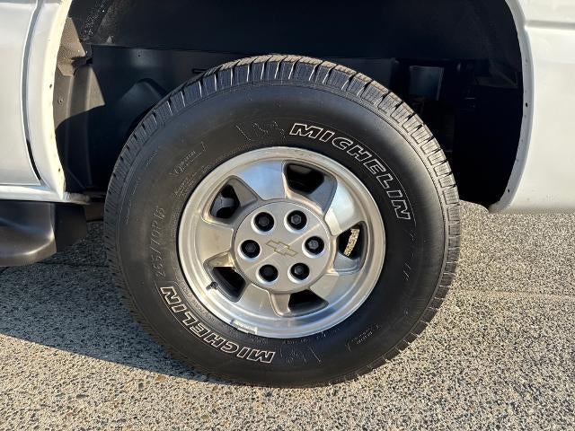 2002 Chevrolet Tahoe LS