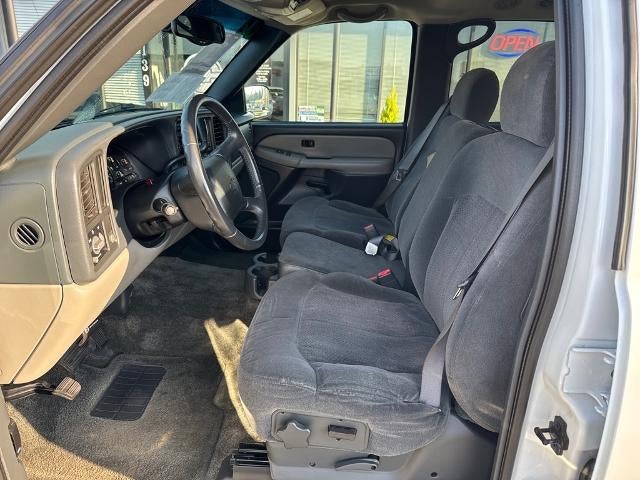 2002 Chevrolet Tahoe LS