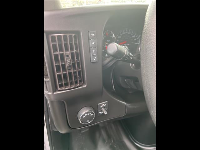 2021 GMC Savana Cargo 2500 Base